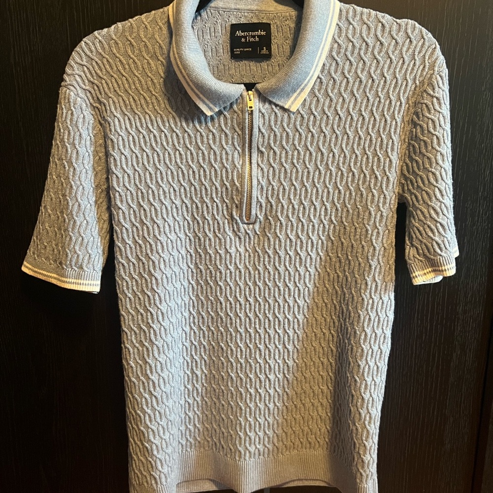 Abercrombie & Fitch Light Blue Polo Shirt with Textured Knit SKINNY FIT